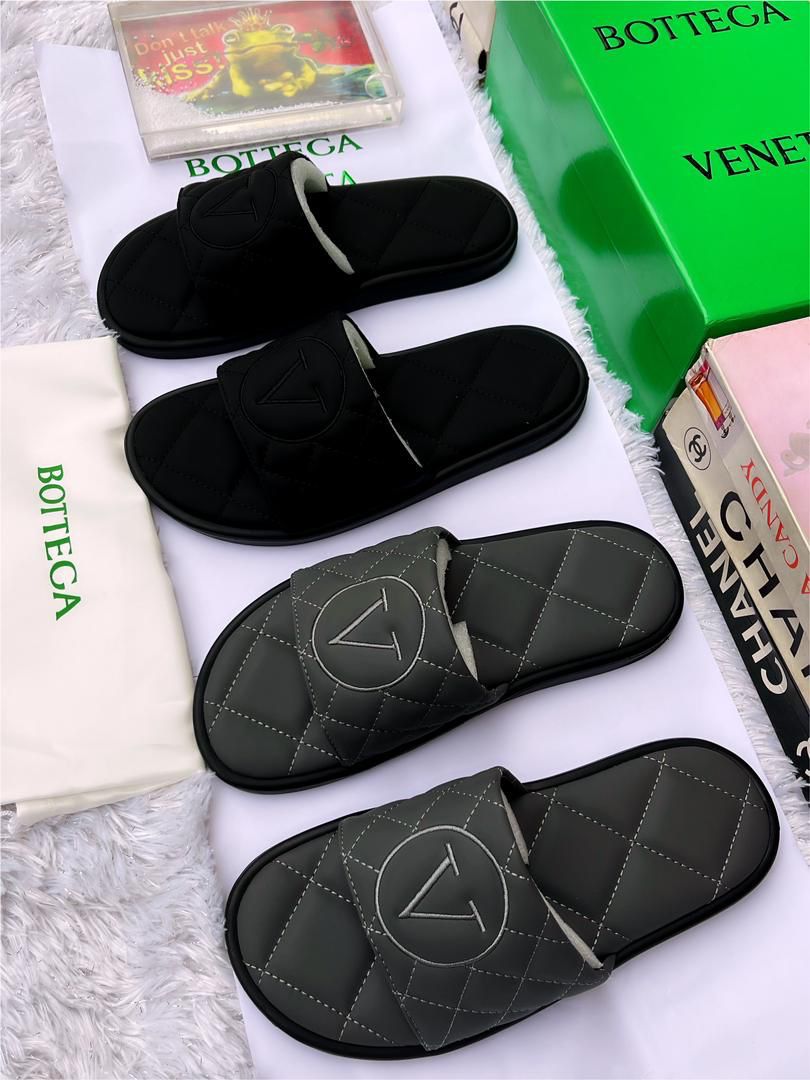 Luxury Bottega Veneta sandals