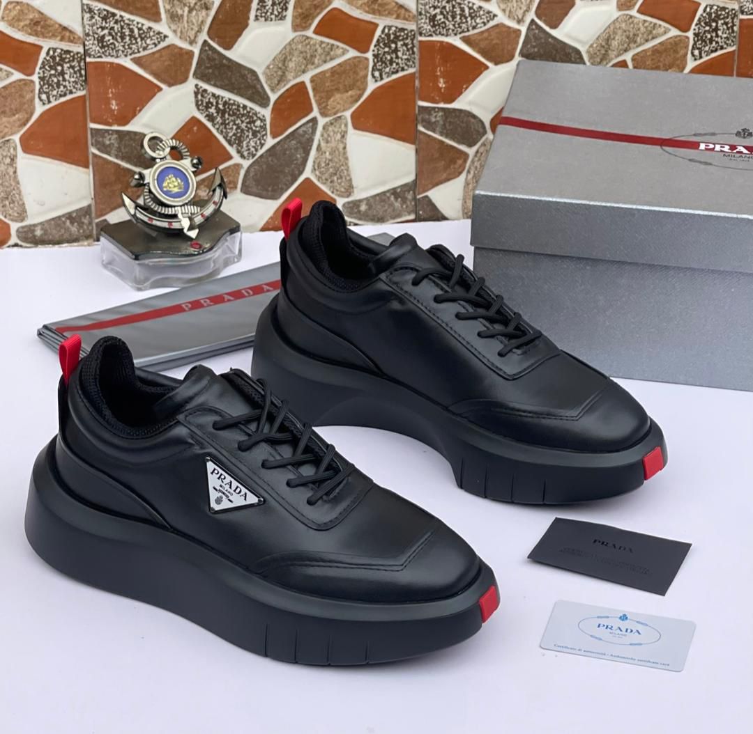 Luxury Men’s Fashionable Trendy sneakers